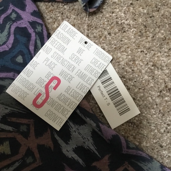 LuLaRoe Perfect Tee S NWT - Picture 4 of 4